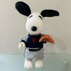 Rare‎ USA Determined Snoopy Vintage Figure 1958,1966